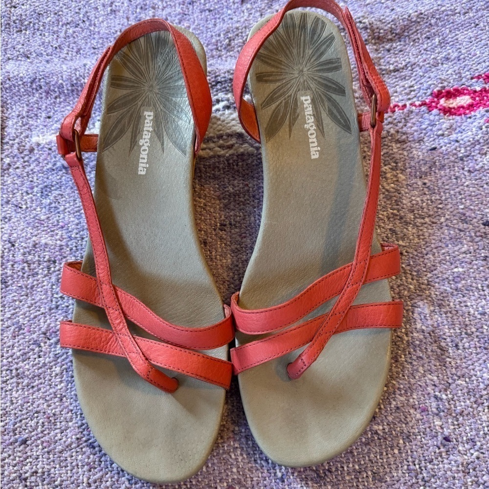 Women's Patagonia Solimar Wedge Strappy Sandals Shoes Size 10M Red Leather AA3